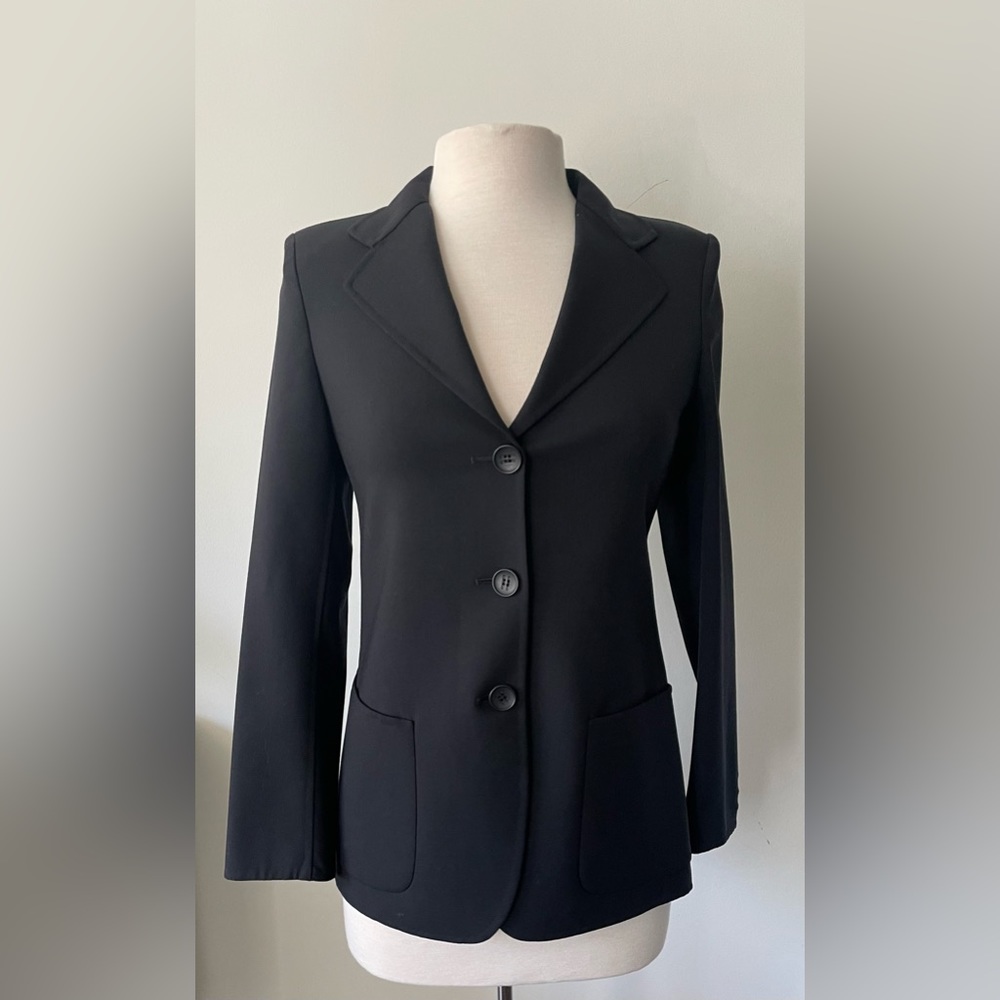 Max Mara Black Classic 3-Button Patch Pocket Jack… - image 7